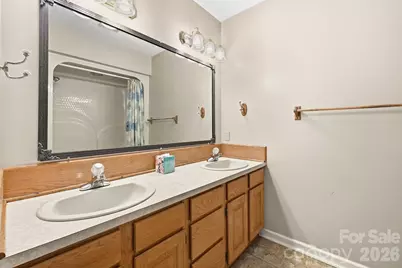 1227 Shirebourn None, Hickory, NC 28602 - Photo 37