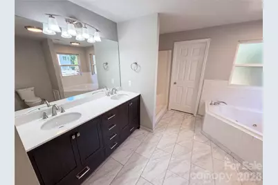 1322 Carolyn Drive, Charlotte, NC 28205 - Photo 19