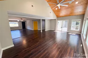 1322 Carolyn Dr, Charlotte, NC 28205 - Photo 3