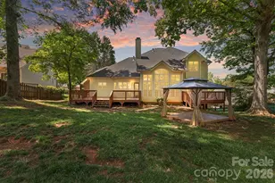 9111 Brocklehurst Ln, Charlotte, NC 28215 - Photo 3