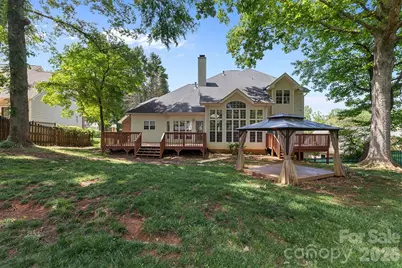 9111 Brocklehurst Lane, Charlotte, NC 28215 - Photo 5