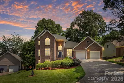 9111 Brocklehurst Lane, Charlotte, NC 28215 - Photo 1