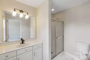 9111 Brocklehurst Ln, Charlotte, NC 28215 - Photo 27