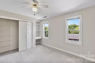 9111 Brocklehurst Ln, Charlotte, NC 28215 - Photo 29