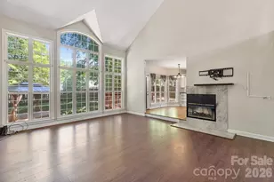 9111 Brocklehurst Ln, Charlotte, NC 28215 - Photo 9