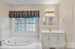 9111 Brocklehurst Ln, Charlotte, NC 28215 - Photo 23