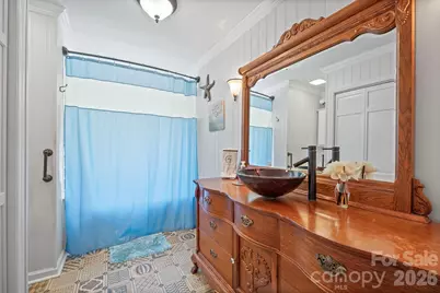 435 W Central Avenue, Mount Holly, NC 28120 - Photo 21