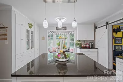 435 W Central Avenue, Mount Holly, NC 28120 - Photo 11
