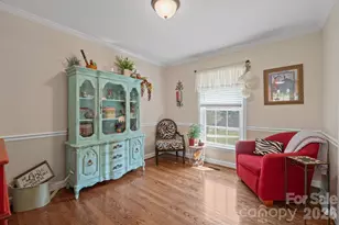 435 W Central Ave, Mount Holly, NC 28120 - Photo 5