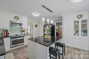 435 W Central Ave, Mount Holly, NC 28120 - Photo 9
