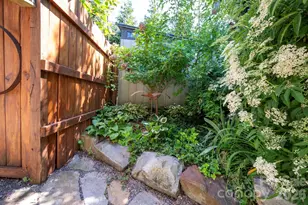 21 & 19 Crescent St, Asheville, NC 28801 - Photo 39