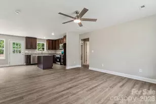 203 W 17th St, Kannapolis, NC 28081 - Photo 9