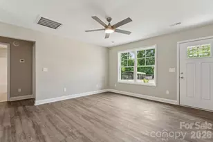 203 W 17th St, Kannapolis, NC 28081 - Photo 7