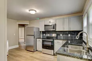 207 Ramsey St, Cherryville, NC 28021 - Photo 5