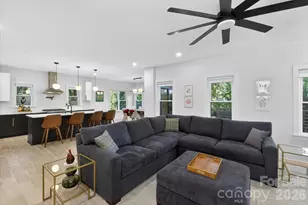 1608 Chippendale Rd, Charlotte, NC 28205 - Photo 19