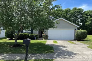 6909 Karnak Ct, Charlotte, NC 28216 - Photo 1
