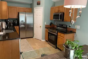 6909 Karnak Ct, Charlotte, NC 28216 - Photo 9