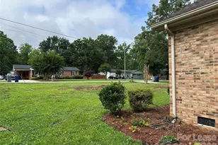 413 Parallel Dr, Harrisburg, NC 28075 - Photo 5