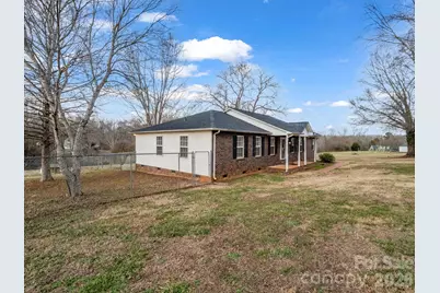 5573 Lennox Drive, Kings Mountain, NC 28086 - Photo 3