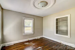 1006 Delview Rd, Cherryville, NC 28021 - Photo 5
