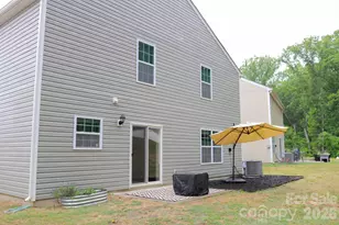 7121 Finnigan Rd, Charlotte, NC 28215 - Photo 25