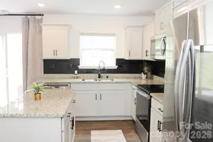 7121 Finnigan Rd, Charlotte, NC 28215 - Photo 7