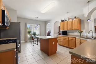 1008 Triple Crown Dr, Indian Trail, NC 28079 - Photo 9