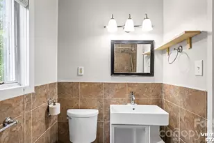 1712 Dunkirk Dr, Charlotte, NC 28203 - Photo 21