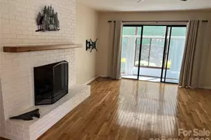 610 Britton Creek Dr, Hendersonville, NC 28791 - Photo 7