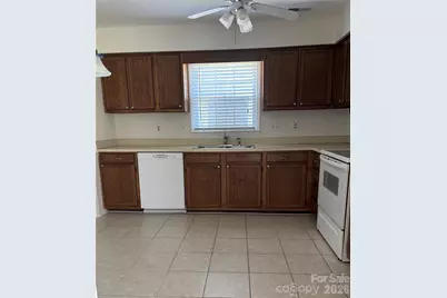10910 Winterbourne Court, Charlotte, NC 28277 - Photo 7