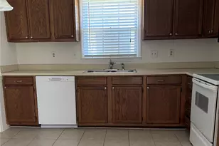 10910 Winterbourne Ct, Charlotte, NC 28277 - Photo 7