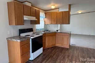 131 Davis Ridge Dr, Shelby, NC 28152 - Photo 9