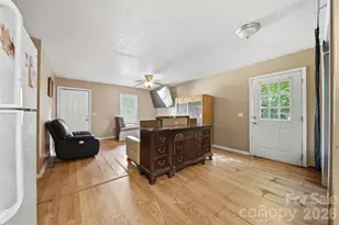 1006 Perkins Pl, Lenoir, NC 28645 - Photo 13