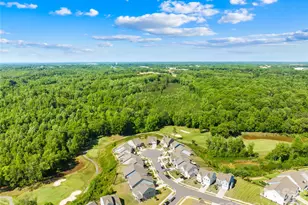 134 Divot Ln, Statesville, NC 28677 - Photo 7