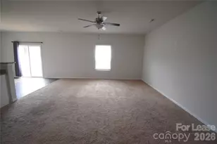 9709 Weikert Rd, Charlotte, NC 28215 - Photo 13