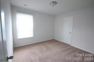 9709 Weikert Rd, Charlotte, NC 28215 - Photo 17