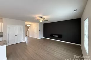 6225 Lowe Ln, Charlotte, NC 28214 - Photo 3