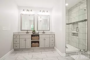 3211 Oakdale Rd, Charlotte, NC 28216 - Photo 25