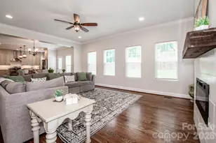 3211 Oakdale Rd, Charlotte, NC 28216 - Photo 21