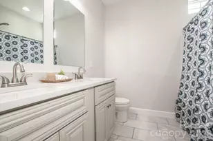3211 Oakdale Rd, Charlotte, NC 28216 - Photo 39