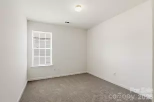 5623 Henderson Oaks Dr, Charlotte, NC 28269 - Photo 19