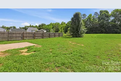 5623 Henderson Oaks Drive, Charlotte, NC 28269 - Photo 21