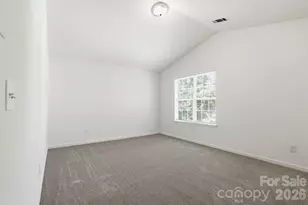 5623 Henderson Oaks Dr, Charlotte, NC 28269 - Photo 13
