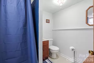 912 Briggs St NW, Valdese, NC 28690 - Photo 25
