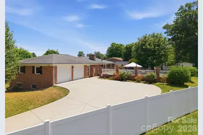 912 Briggs Street NW, Valdese, NC 28690 - Photo 31