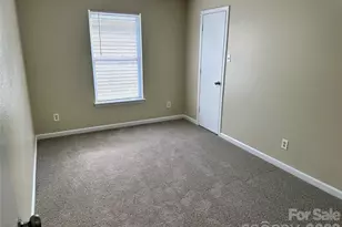 3042 Meadow Knoll Dr, Charlotte, NC 28269 - Photo 19
