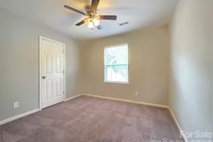 1518 Rumstone Ln, Charlotte, NC 28262 - Photo 13