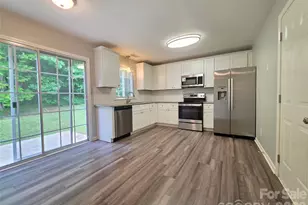 1518 Rumstone Ln, Charlotte, NC 28262 - Photo 7