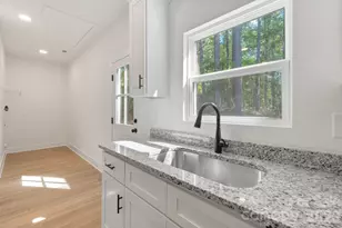 1026 Walnut St, Albemarle, NC 28001 - Photo 7