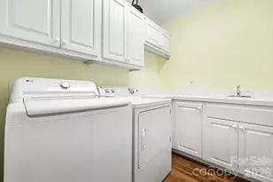 1527 Stanford Pl, Charlotte, NC 28207 - Photo 37